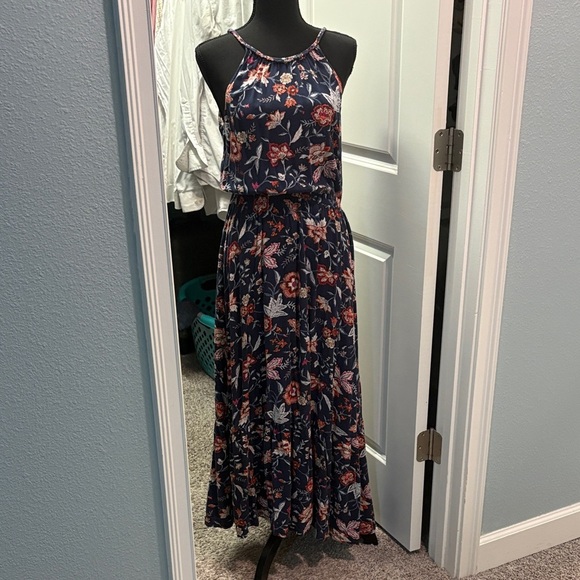 Old Navy Dresses & Skirts - Old navy Floral Halter Maxi Dress